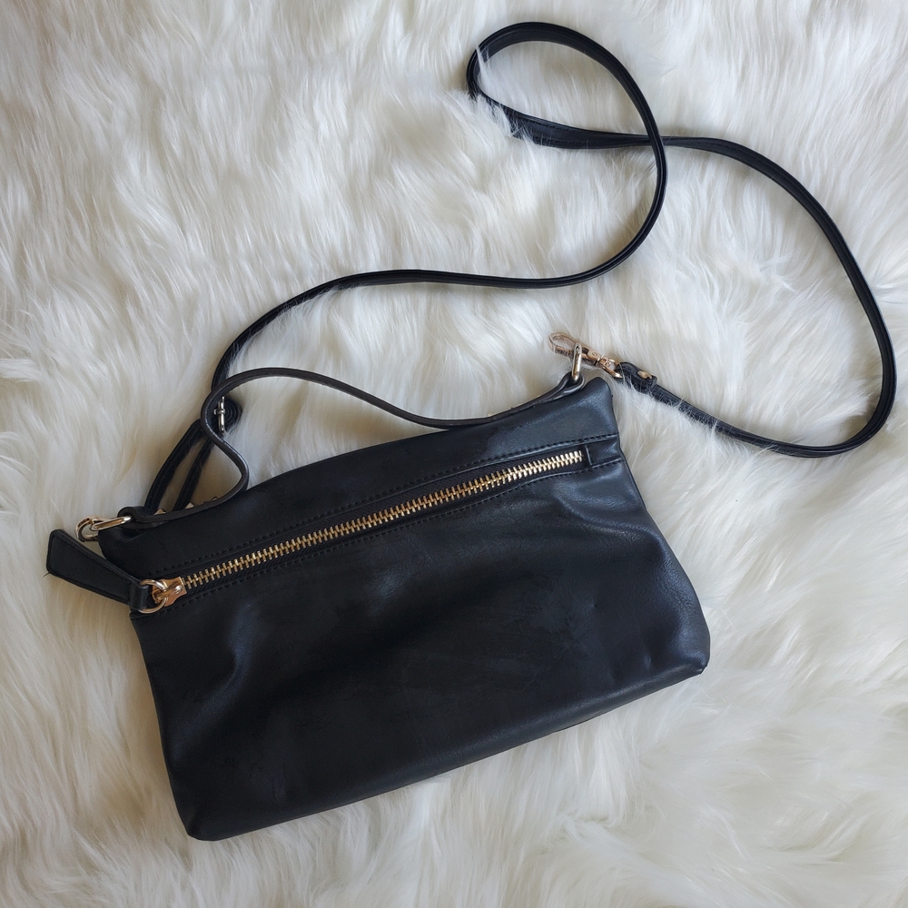 Elegant Black Leather Crossbody Bag